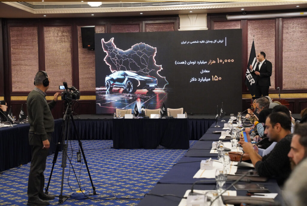 وایزر، از اولین گزارش ادراک امنیت در برابر سرقت خودرو رونمایی کرد 5 وایزر، از اولین گزارش ادراک امنیت در برابر سرقت خودرو رونمایی کرد | گروه تحقیقات خدمات مخابراتی کاوشکام آسیا